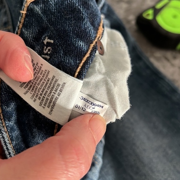 American Eagle Next Level Low-Rise Artist Crop Jean Size 2 - Picture 9 of 9